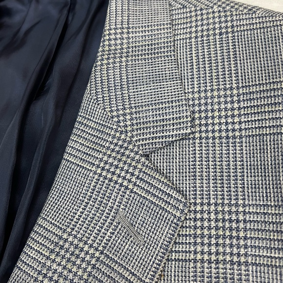 Jos A Bank Signature Grey, White & Yellow Plaid Silk Blazer 43R - Picture 3 of 6